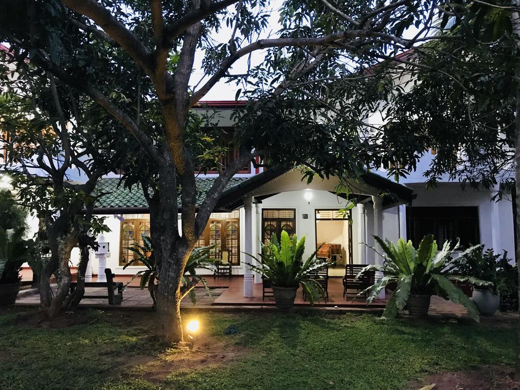 Pearl House Resort Anuradhapura Kültér fotó